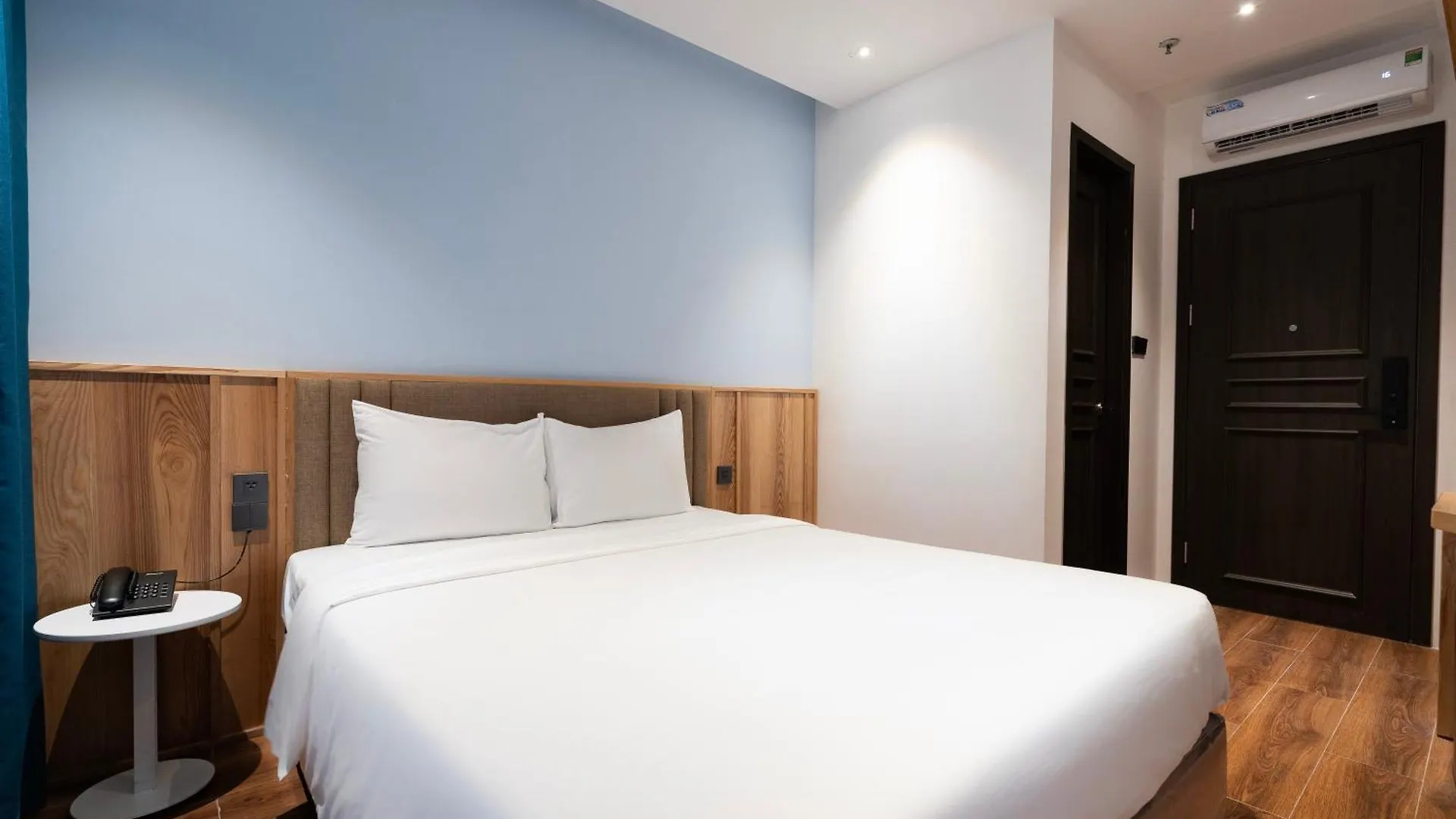**  Haven Hut Riverside Hotel Ho Chi Minh City Vietnam