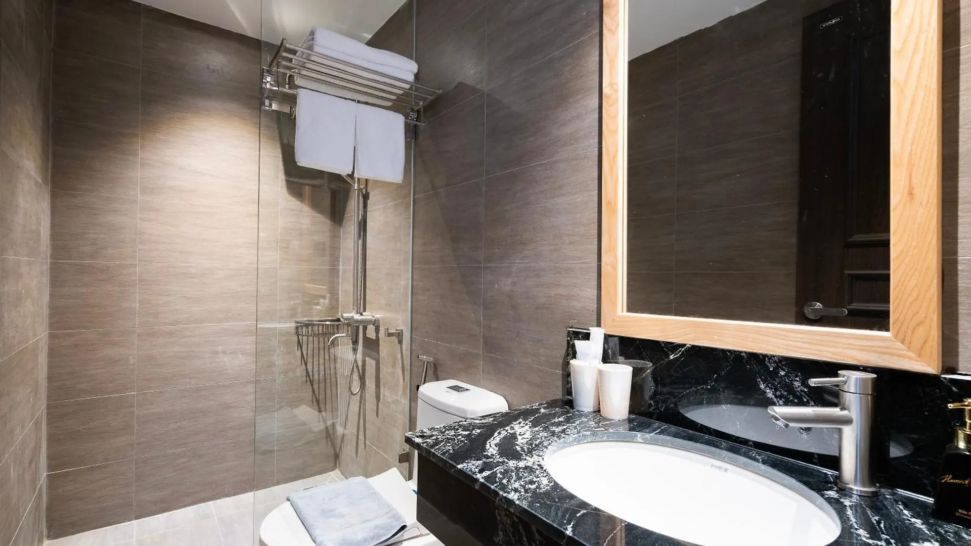 Haven Hut Riverside Hotel Ho Chi Minh City 2*,